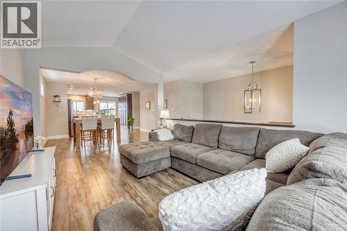 344 Citation Circle, St Clair, ON - Indoor Photo Showing Living Room