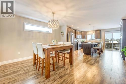 344 Citation Circle, St Clair, ON - Indoor Photo Showing Dining Room