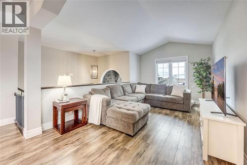 344 Citation Circle, St Clair, ON - Indoor Photo Showing Living Room