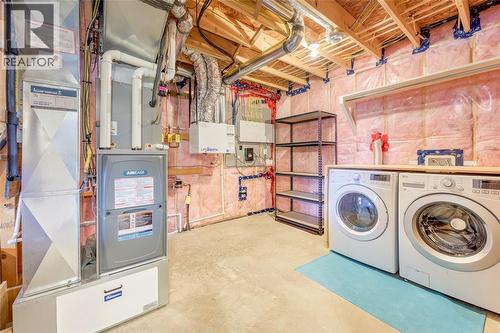 344 Citation Circle, St Clair, ON - Indoor Photo Showing Laundry Room