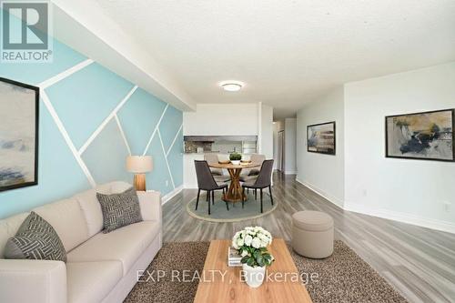 901 - 236 Albion Road, Toronto, ON - Indoor Photo Showing Living Room