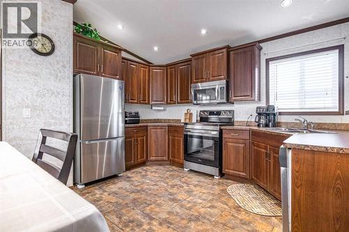 37 Maple Drive, Brooks, AB 