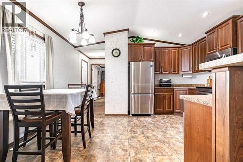 37 Maple Drive, Brooks, AB 