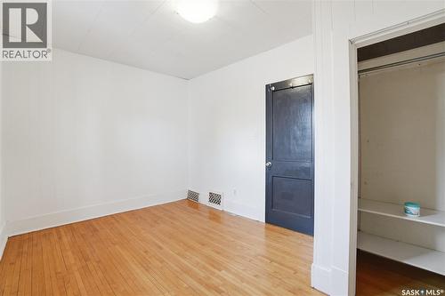 912 5Th Avenue N, Saskatoon, SK - Indoor Photo Showing Other Room