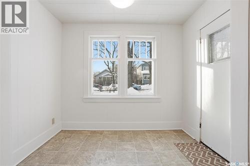 912 5Th Avenue N, Saskatoon, SK - Indoor Photo Showing Other Room