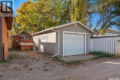 912 5Th Avenue N, Saskatoon, SK - Outdoor