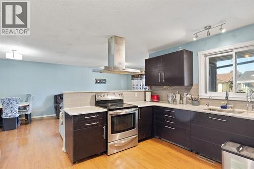 20 Castlegrove Way Ne, Calgary, AB - Indoor Photo Showing Kitchen