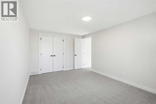 5610 Pensacola Crescent Se, Calgary, AB - Indoor Photo Showing Other Room