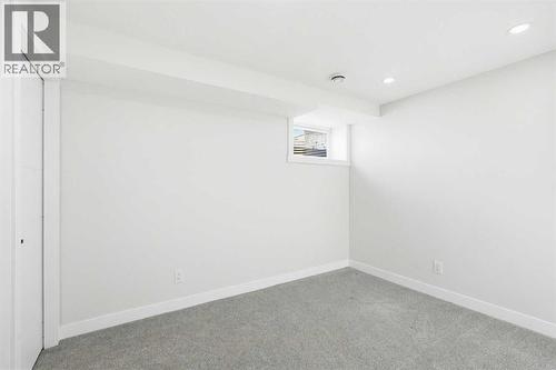 5610 Pensacola Crescent Se, Calgary, AB - Indoor Photo Showing Other Room