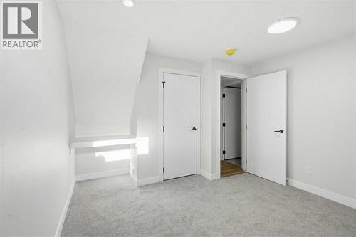 5610 Pensacola Crescent Se, Calgary, AB - Indoor Photo Showing Other Room