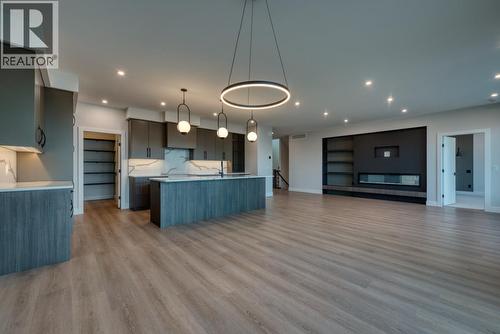 1030 Emslie Street, Kelowna, BC - Indoor Photo Showing Other Room