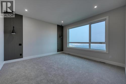 1030 Emslie Street, Kelowna, BC - Indoor Photo Showing Other Room