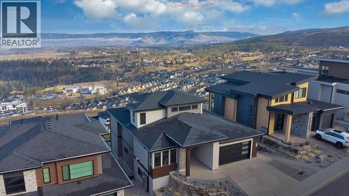 1030 Emslie Street, Kelowna, BC - Outdoor With View