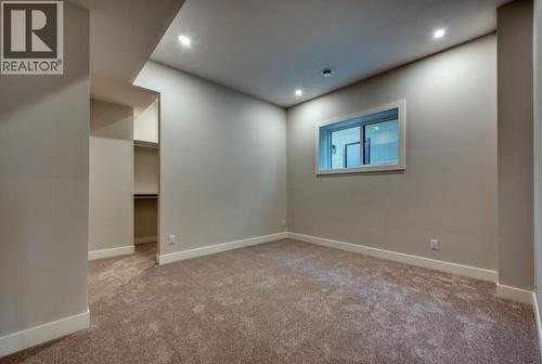 1030 Emslie Street, Kelowna, BC - Indoor Photo Showing Other Room