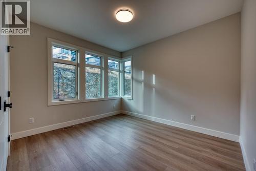 1030 Emslie Street, Kelowna, BC - Indoor Photo Showing Other Room