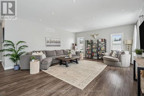 151116 12Th Line, East Garafraxa, ON - Indoor Photo Showing Living Room