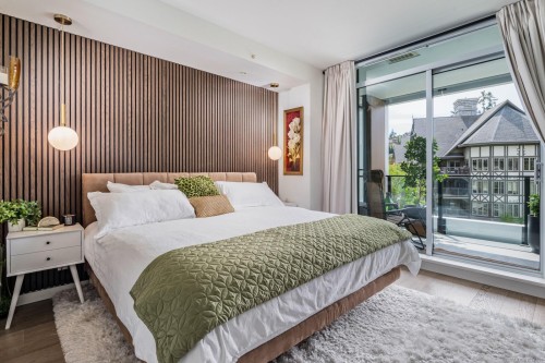 815-2000 Hannington Rd, Langford, BC - Indoor Photo Showing Bedroom