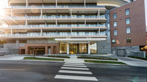 815-2000 Hannington Rd, Langford, BC - Outdoor With Balcony With Facade