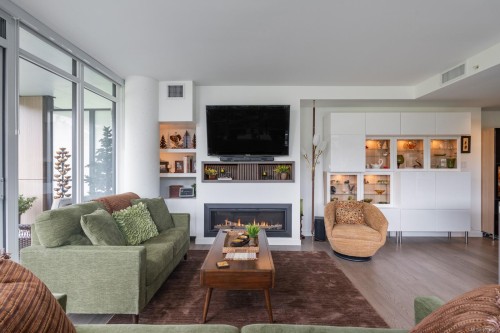 815-2000 Hannington Rd, Langford, BC - Indoor Photo Showing Living Room With Fireplace