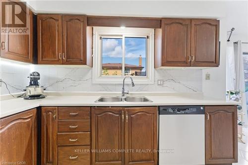 2 Morningstar Court, Hamilton, ON - Indoor Photo Showing Kitchen With Double Sink