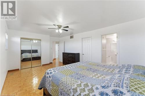 2 Morningstar Court, Hamilton, ON - Indoor Photo Showing Bedroom