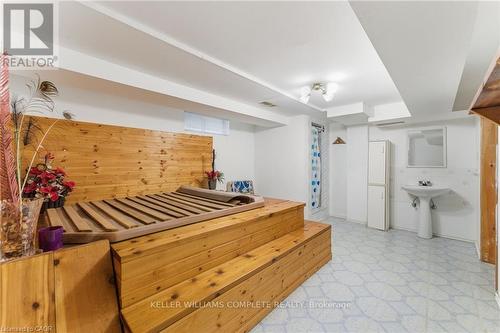 2 Morningstar Court, Hamilton, ON - Indoor Photo Showing Other Room