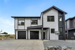 219 Cowichan Lake Rd  Lake Cowichan, BC V0R 2G0