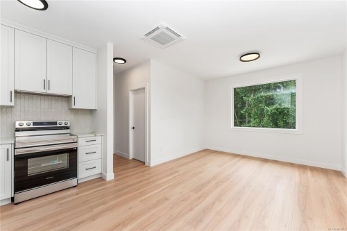 219 Cowichan Lake Rd, Lake Cowichan, BC 