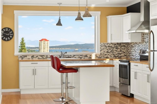 352 Kennedy St, Nanaimo, BC 