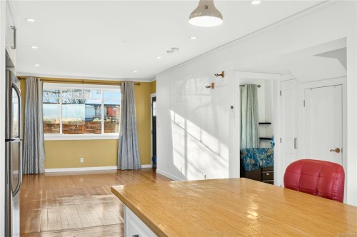 352 Kennedy St, Nanaimo, BC 