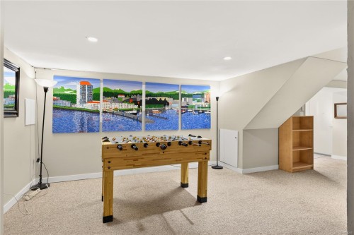 352 Kennedy St, Nanaimo, BC 