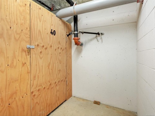 503-741 Travino Lane, Saanich, BC - Indoor