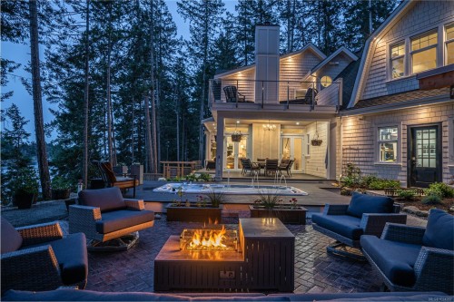 3973 Cove Rd, Ladysmith, BC 