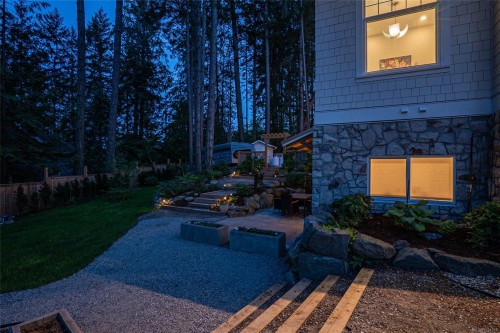 3973 Cove Rd, Ladysmith, BC 