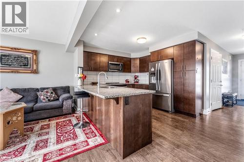 34 Nieson Street, Cambridge, ON - Indoor Photo Showing Kitchen With Stainless Steel Kitchen