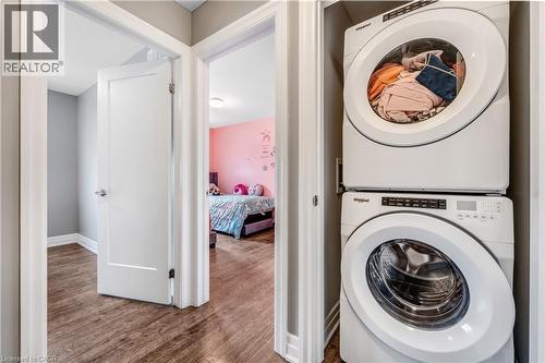 34 Nieson Street, Cambridge, ON - Indoor Photo Showing Laundry Room