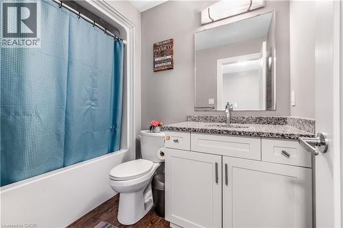 34 Nieson Street, Cambridge, ON - Indoor Photo Showing Bathroom