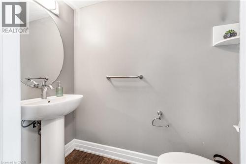 34 Nieson Street, Cambridge, ON - Indoor Photo Showing Bathroom
