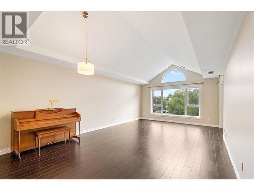 1045 Sutherland Avenue Unit# 323, Kelowna, BC - Indoor