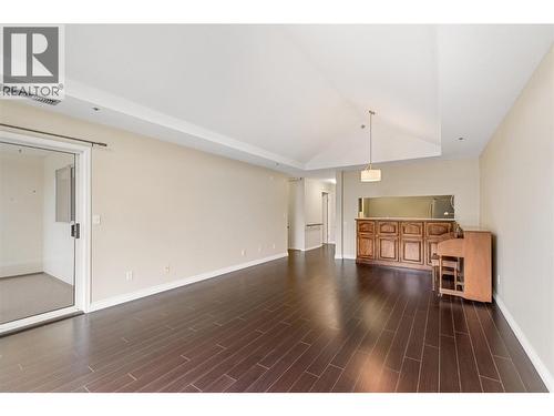 1045 Sutherland Avenue Unit# 323, Kelowna, BC - Indoor