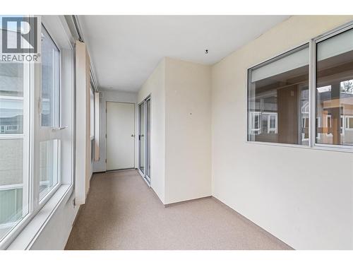 1045 Sutherland Avenue Unit# 323, Kelowna, BC -  Photo Showing Other Room