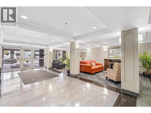 1045 Sutherland Avenue Unit# 323, Kelowna, BC - Indoor Photo Showing Other Room