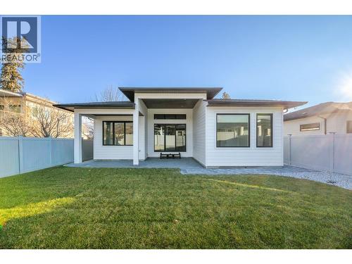 5586 Nixon Road, Summerland, BC - Outdoor