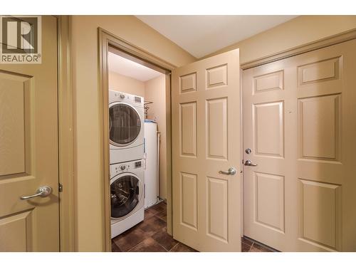 3589 Skaha Lake Road Unit# 204, Penticton, BC - Indoor Photo Showing Laundry Room