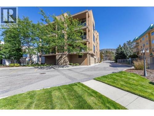 3589 Skaha Lake Road Unit# 204, Penticton, BC - Outdoor