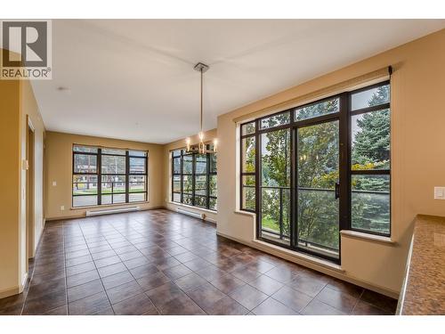 3589 Skaha Lake Road Unit# 204, Penticton, BC - Indoor