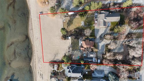 4164 Lakeshore Road, Kelowna, BC - Outdoor
