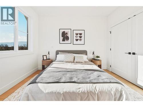 194 Maple Place Unit# 3, Oliver, BC - Indoor Photo Showing Bedroom