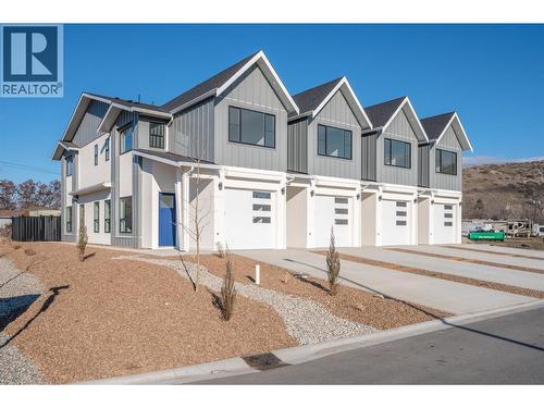 194 Maple Place Unit# 3, Oliver, BC - Outdoor