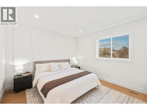194 Maple Place Unit# 3, Oliver, BC - Indoor Photo Showing Bedroom
